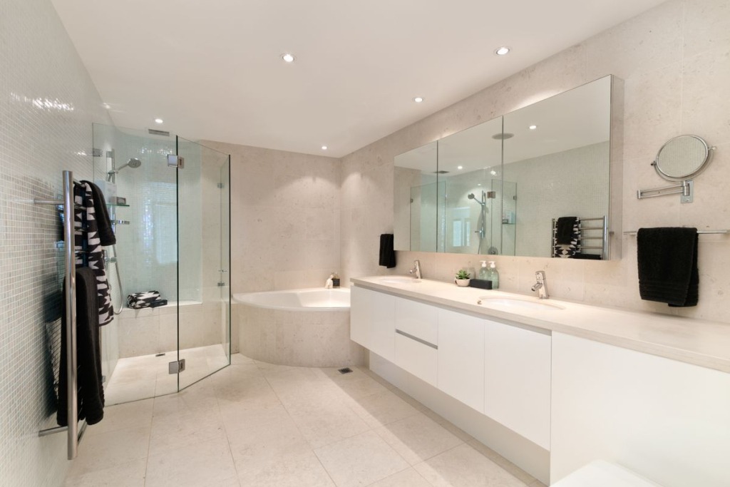 bathroom with luxury interior